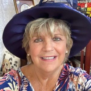 Meet your Posher, Paula